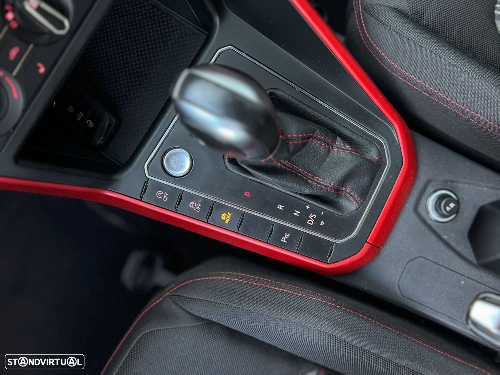 VW Polo 2.0 TSI GTI DSG - 33