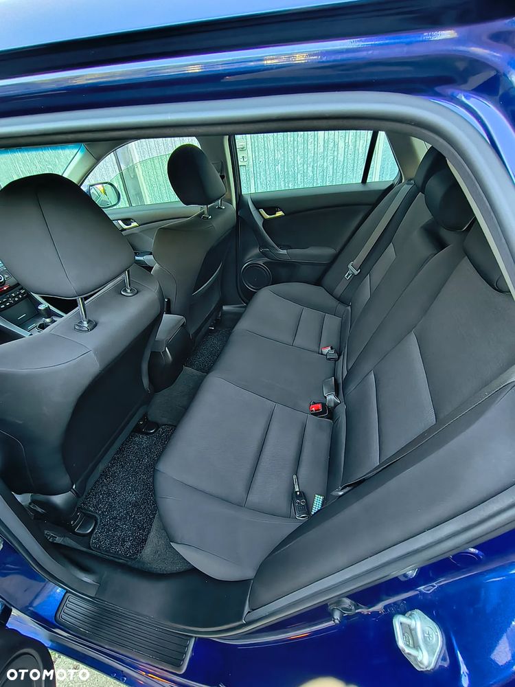 Honda Accord 2.0 Executive - 9