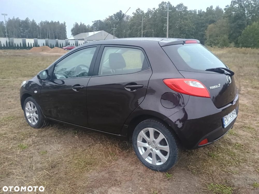 Mazda 2 - 6