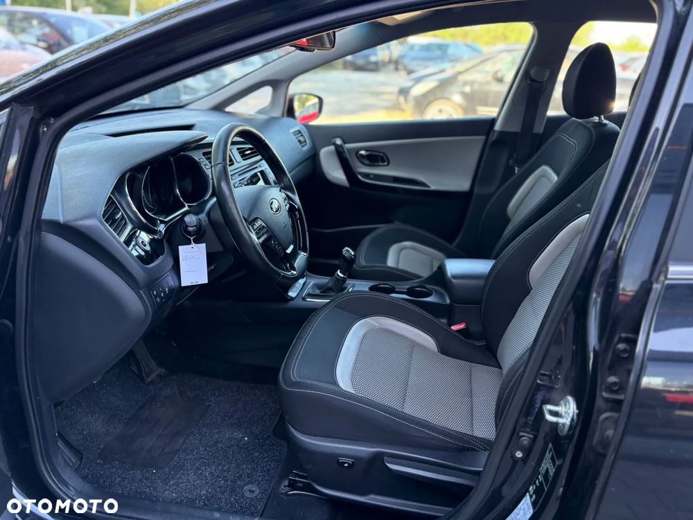 Kia Ceed 1.6 CRDi ISG Vision - 15