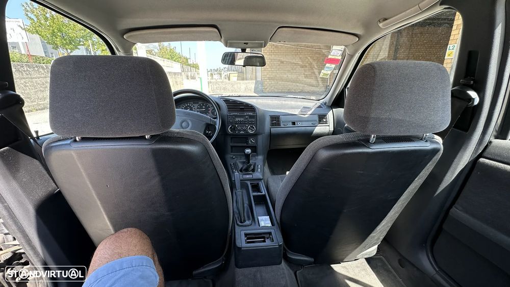 BMW 316 i Touring - 3
