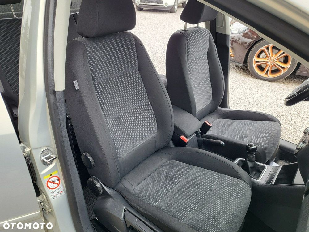 Volkswagen Golf Plus - 21