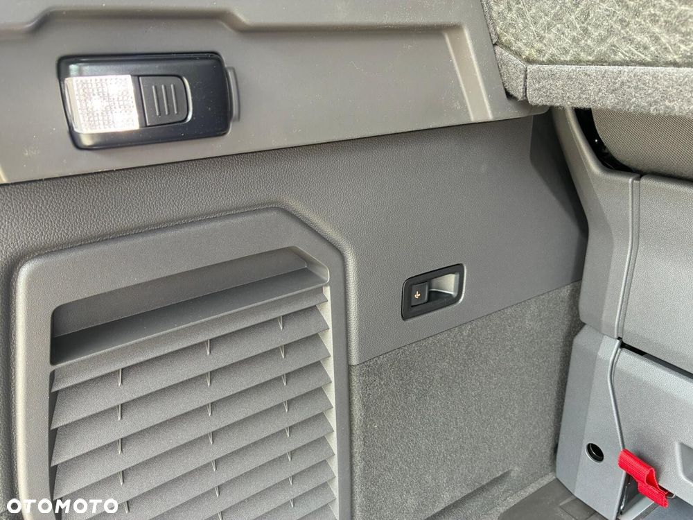 Volkswagen California - 35