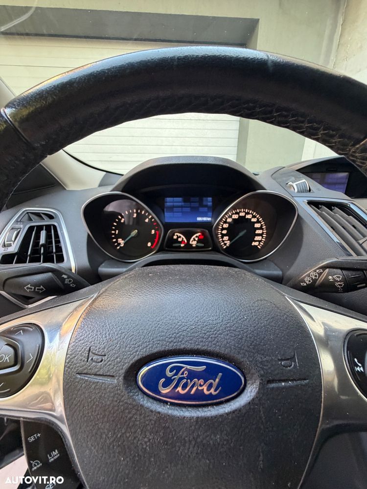 Ford Kuga 2.0 TDCi Powershift 4WD Titanium - 9
