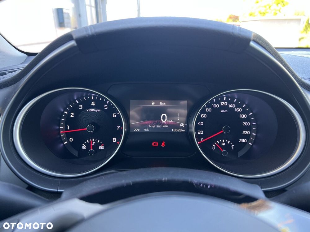 Kia XCeed - 12