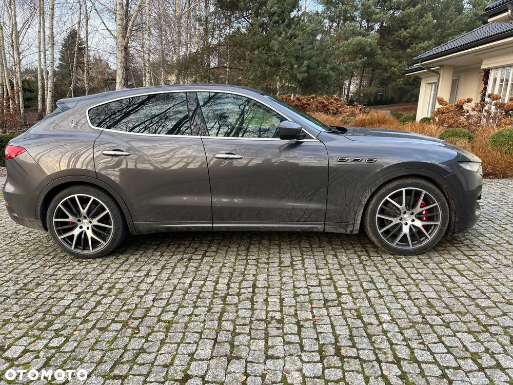 Maserati Levante S Q4 GranSport - 4