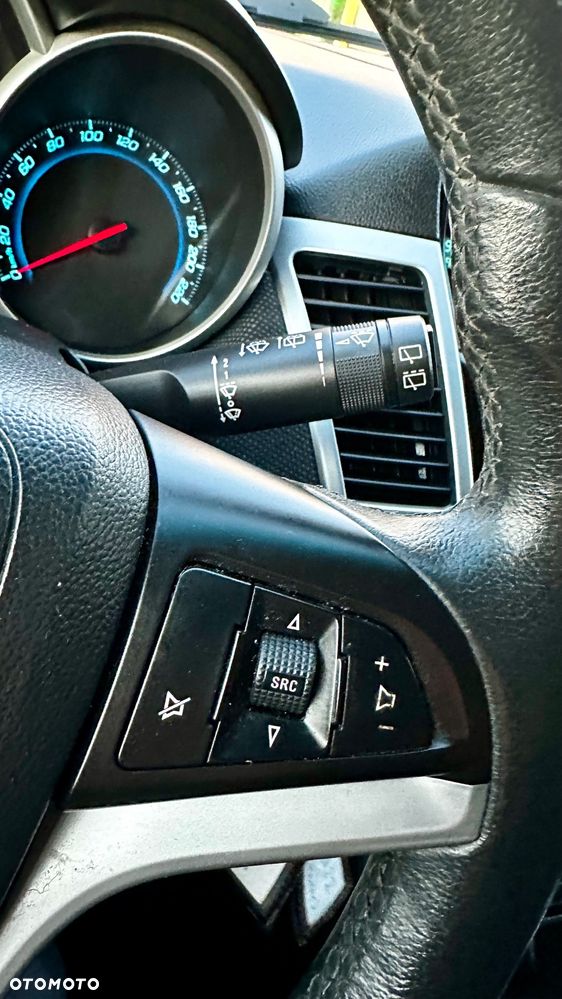 Chevrolet Cruze 1.6 LT - 32