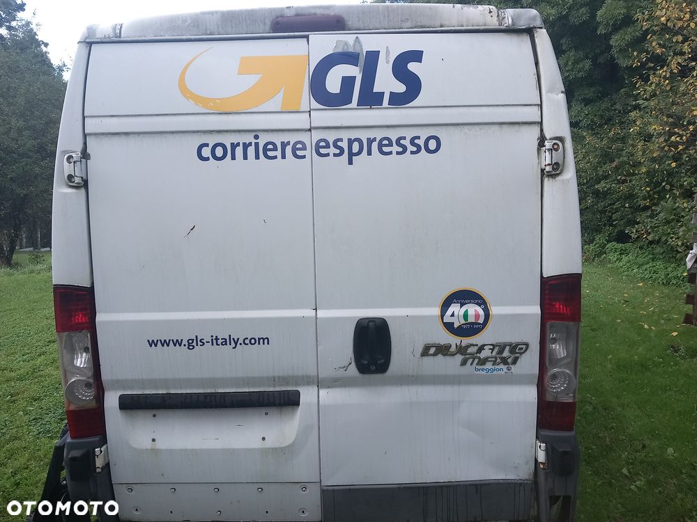 Mercedes-Benz Sprinter - 15