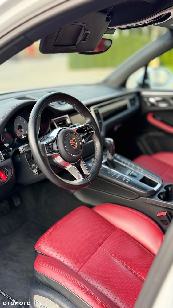 Porsche Macan S - 27