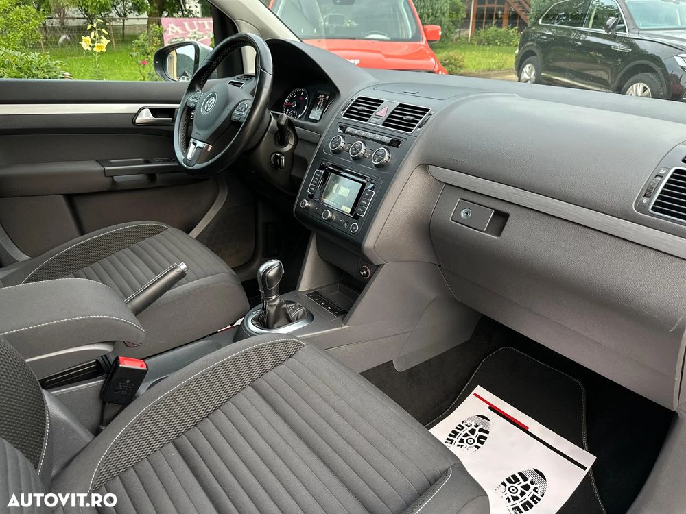 Volkswagen Touran 1.6 TDI DPF DSG Cup - 19