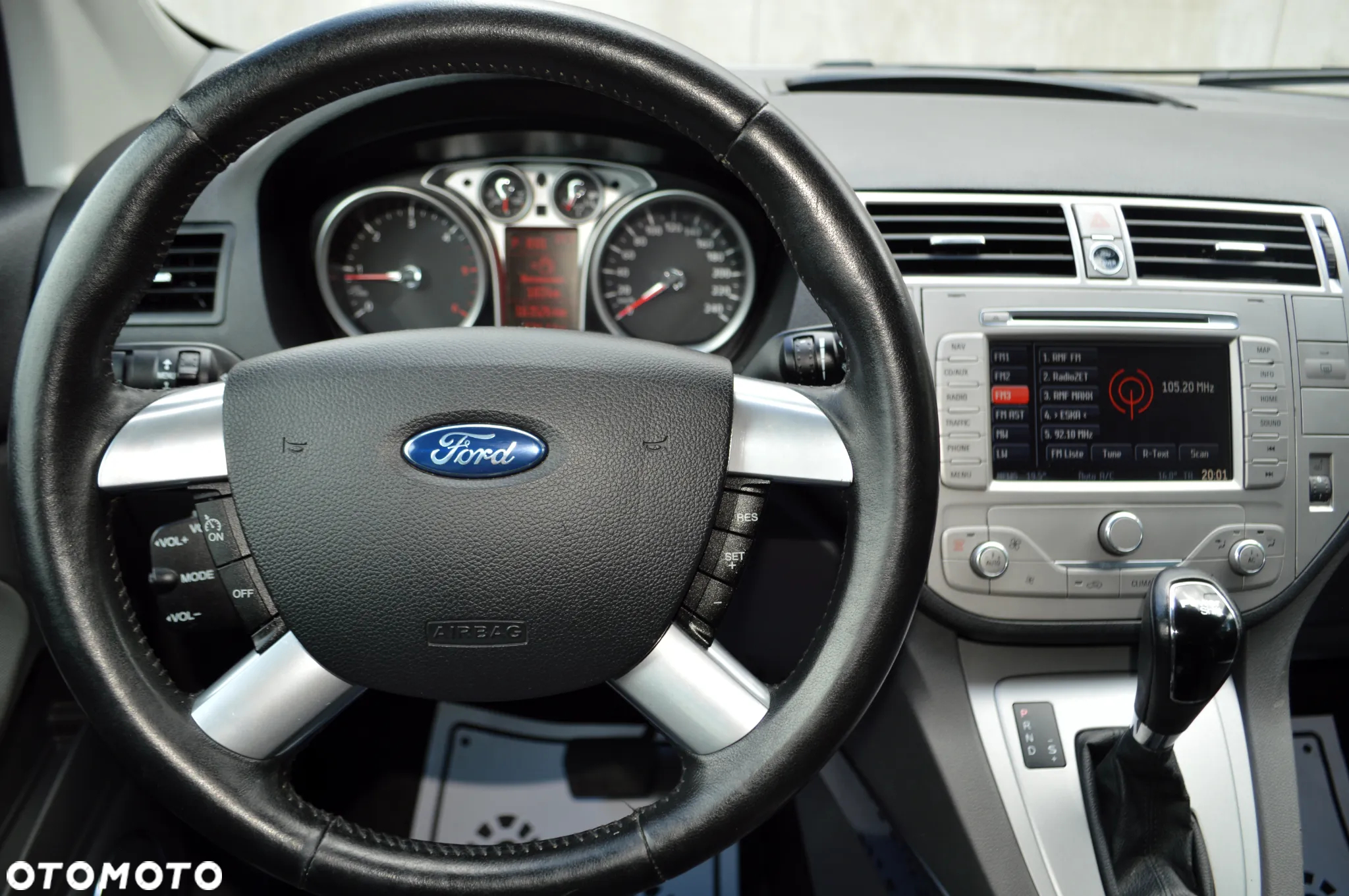 Ford Kuga 2.0 TDCi 4WD Titanium - 17