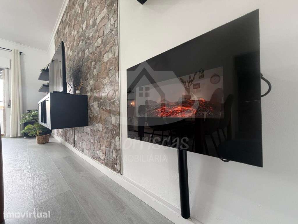 Apartamento T2 Remodelado | 77 M² | 2 Elevadores | Praça Francisco ... - Grande imagem: 3/22