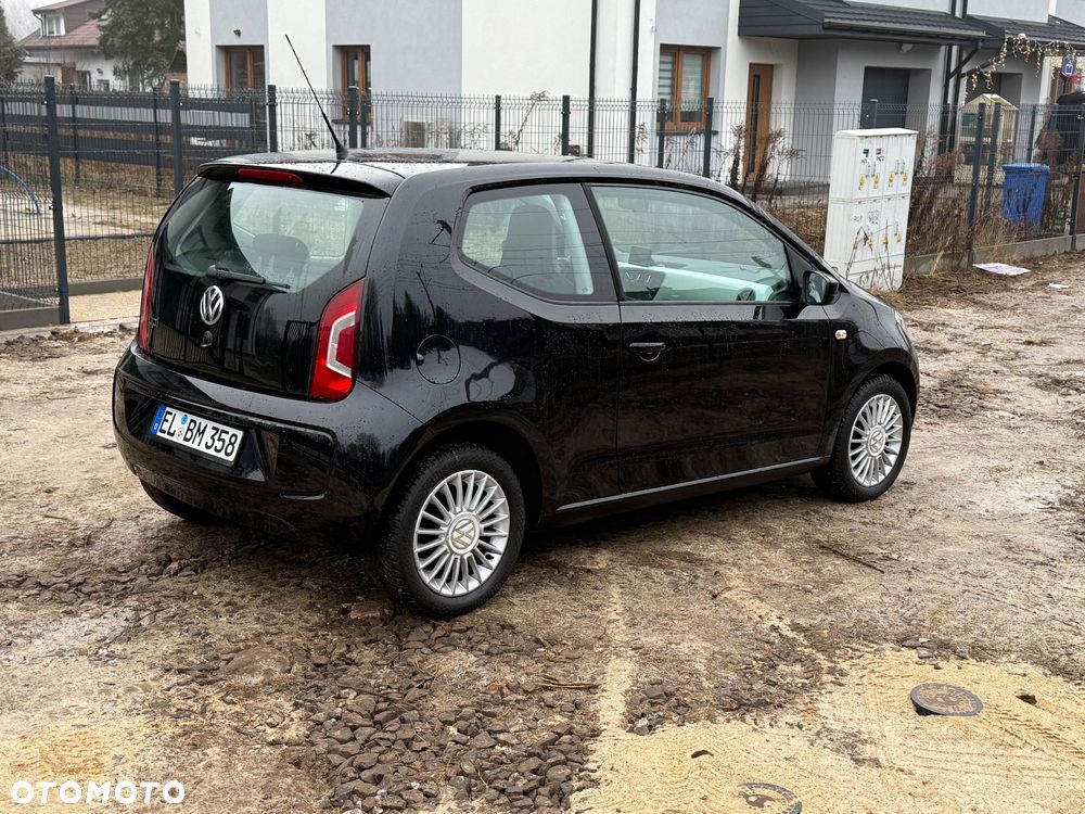 Volkswagen up! black - 6
