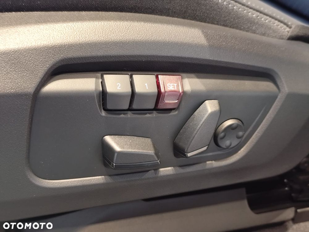 MINI Countryman SE ALL4 66.5kWh Linia Essential - 25