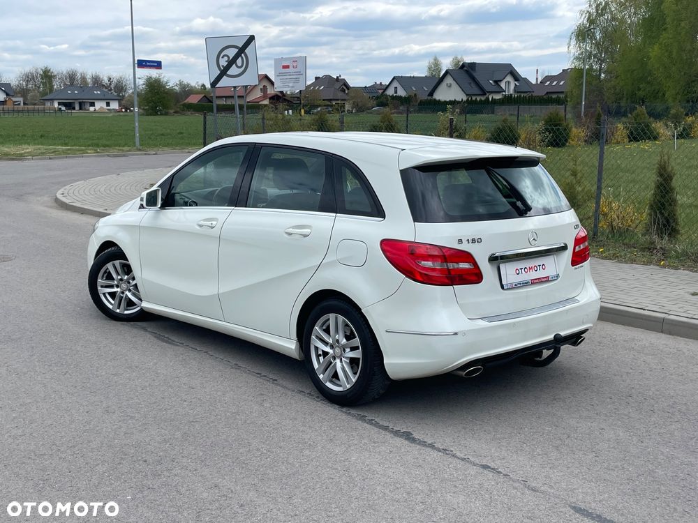 Mercedes-Benz Klasa B 180 CDI (BlueEFFICIENCY) 7G-DCT - 22