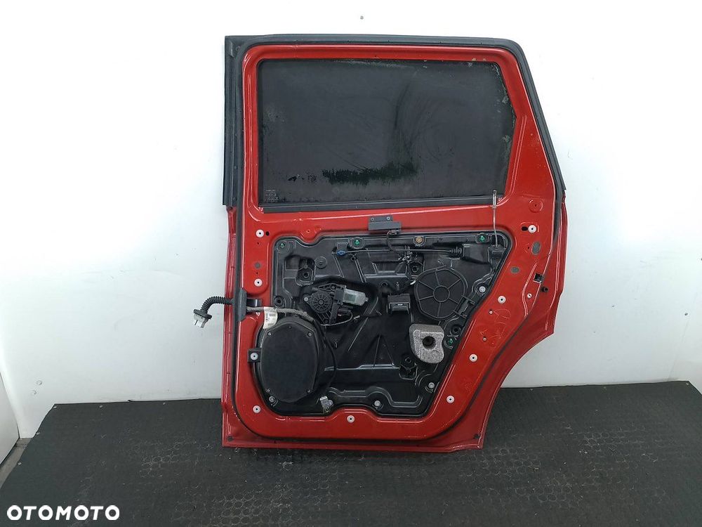 DRZWI TYŁ PRAWY  FIAT FREEMONT PRM - 5