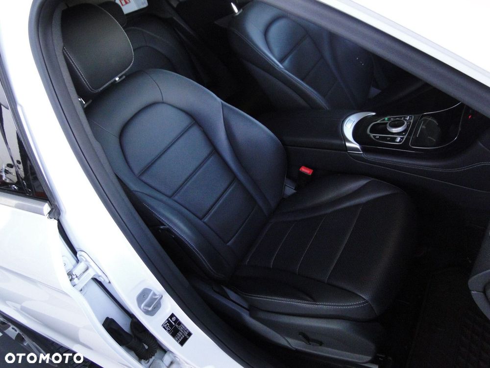 Mercedes-Benz GLC - 16