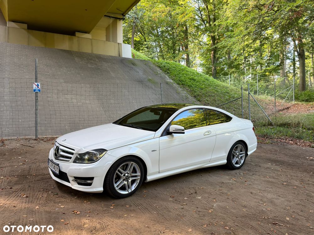 Mercedes-Benz Klasa C 350 CGI BlueEff - 9