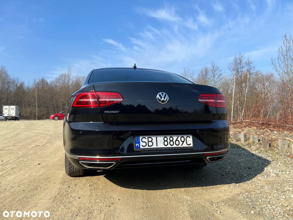 Volkswagen Passat - 8