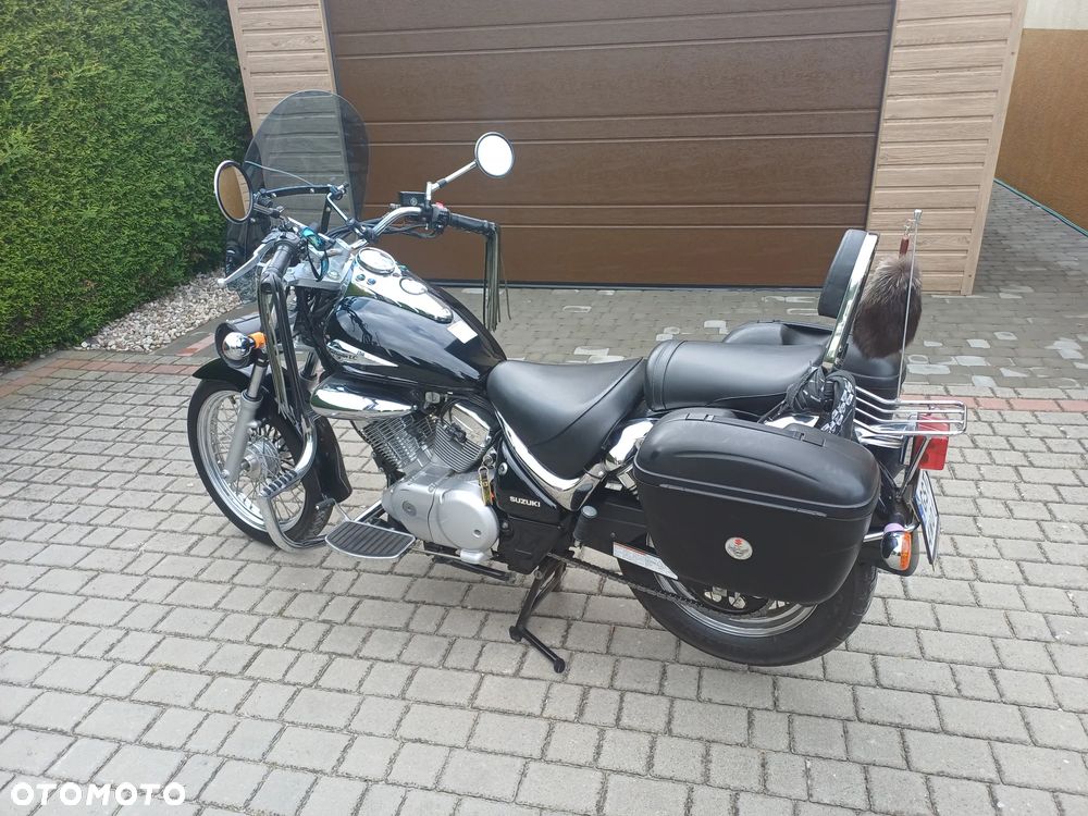 Suzuki Intruder - 4