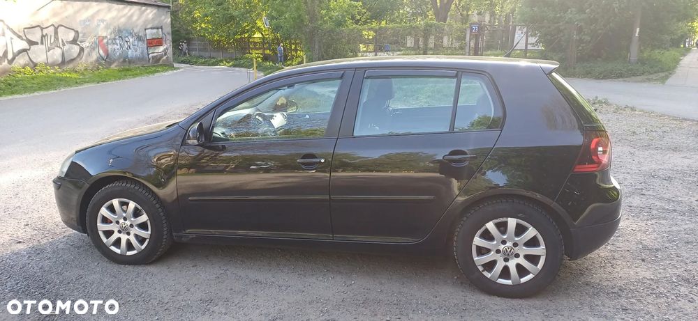 Volkswagen Golf - 2