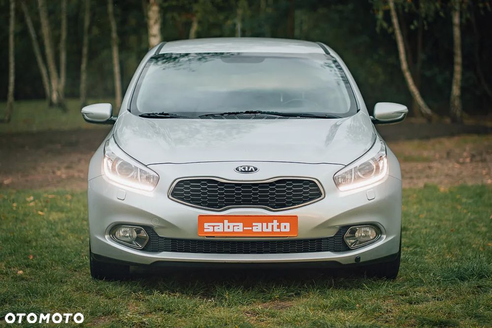 Kia Ceed 1.6 GDI Dream Team Edition - 2
