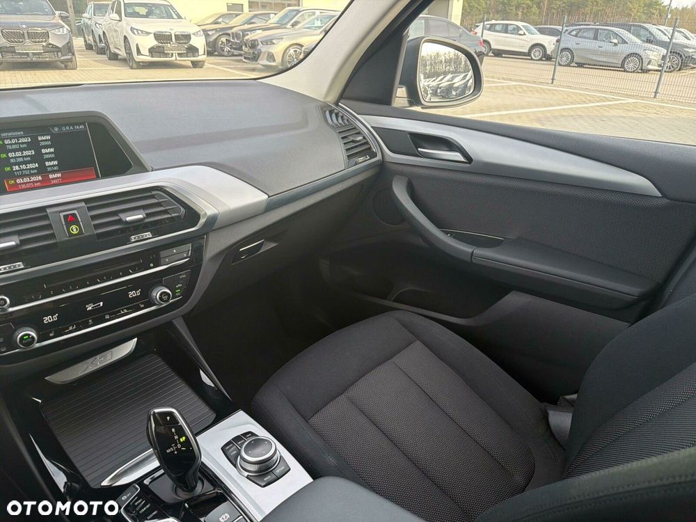 BMW X3 xDrive20d Advantage - 22