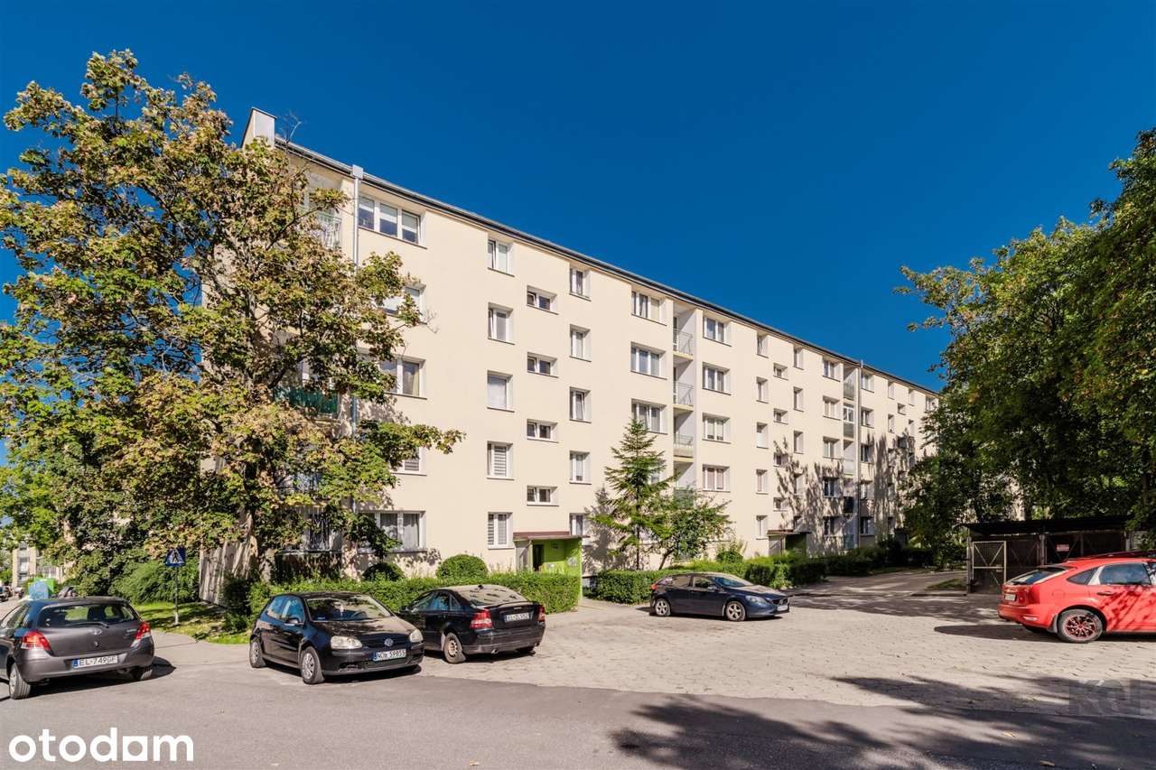 Komfortowe mieszkanie na Dąbrowie.