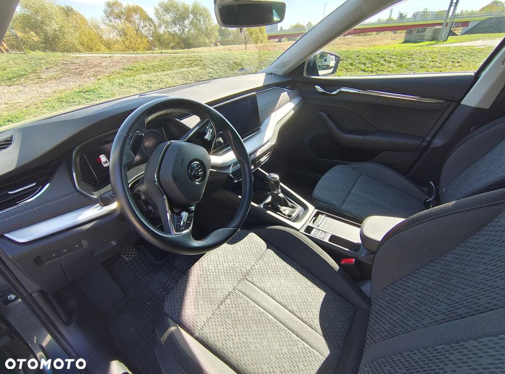 Skoda Octavia 1.5 TSI ACT Style - 6