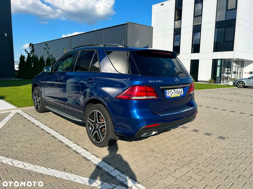 Mercedes-Benz GLE 250 d 4-Matic - 4