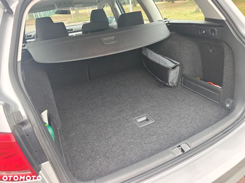 Volkswagen Passat 1.6 TDI BlueMotion Technology Trendline - 17