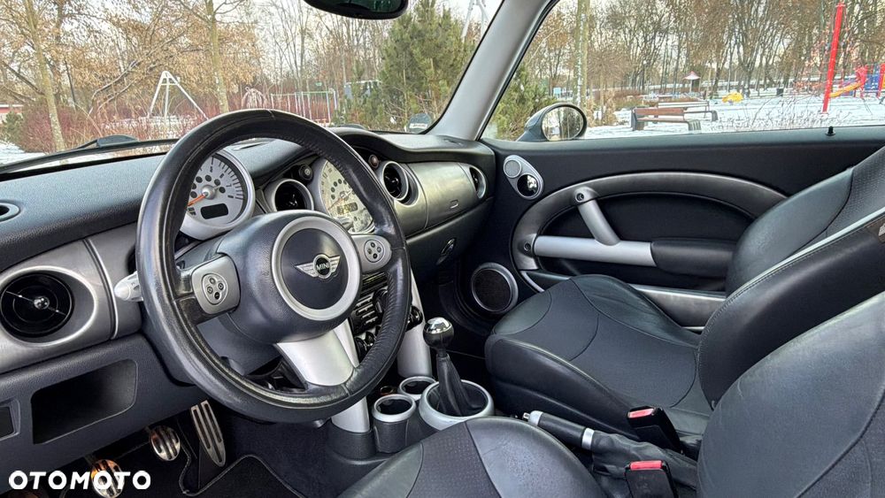 MINI Cooper S Standard - 23