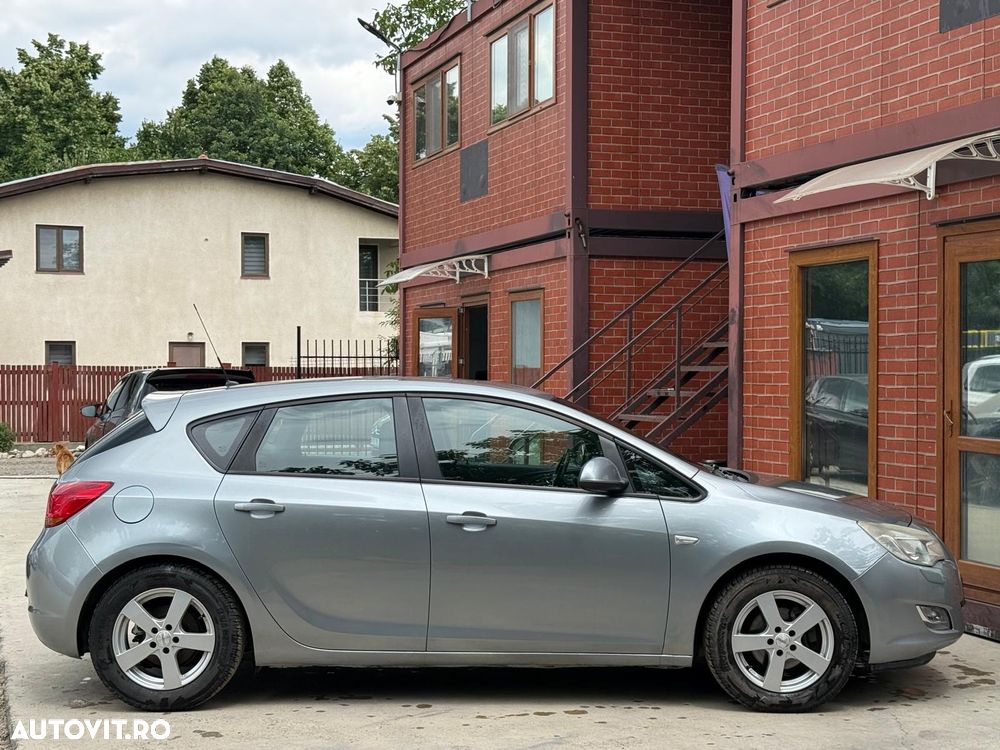 Opel Astra 1.6 Enjoy - 4