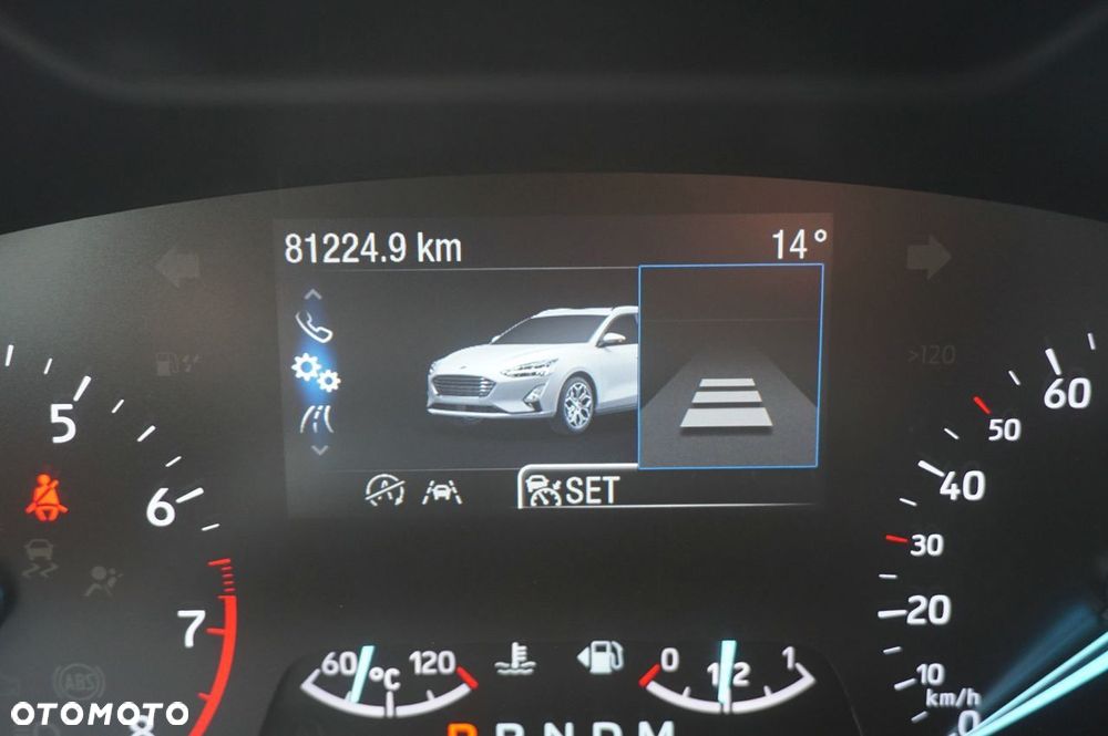 Ford Focus 1.0 EcoBoost Titanium - 8