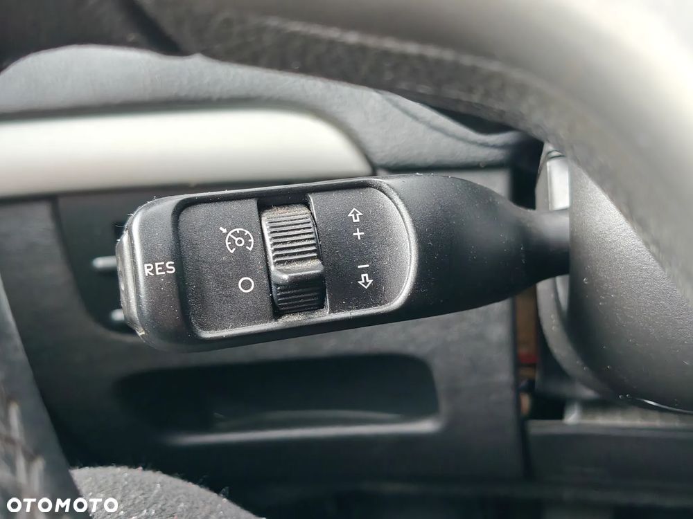 Alfa Romeo 159 1.9 JTDM 8V DPF Distinctive - 22