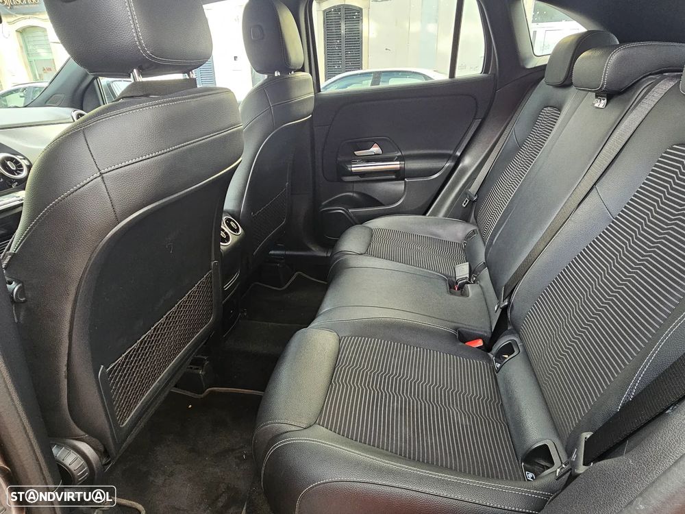 Mercedes-Benz GLA 180 d Progressive - 3