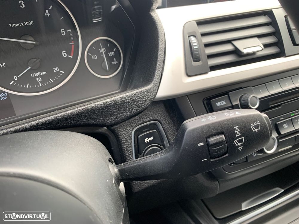 BMW 320 d Auto Pack M - 37