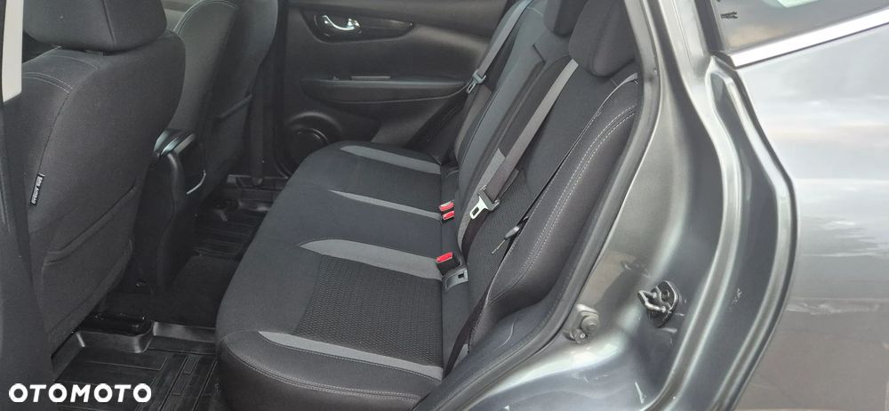 Nissan Qashqai 1.3 DIG-T N-WAY - 26