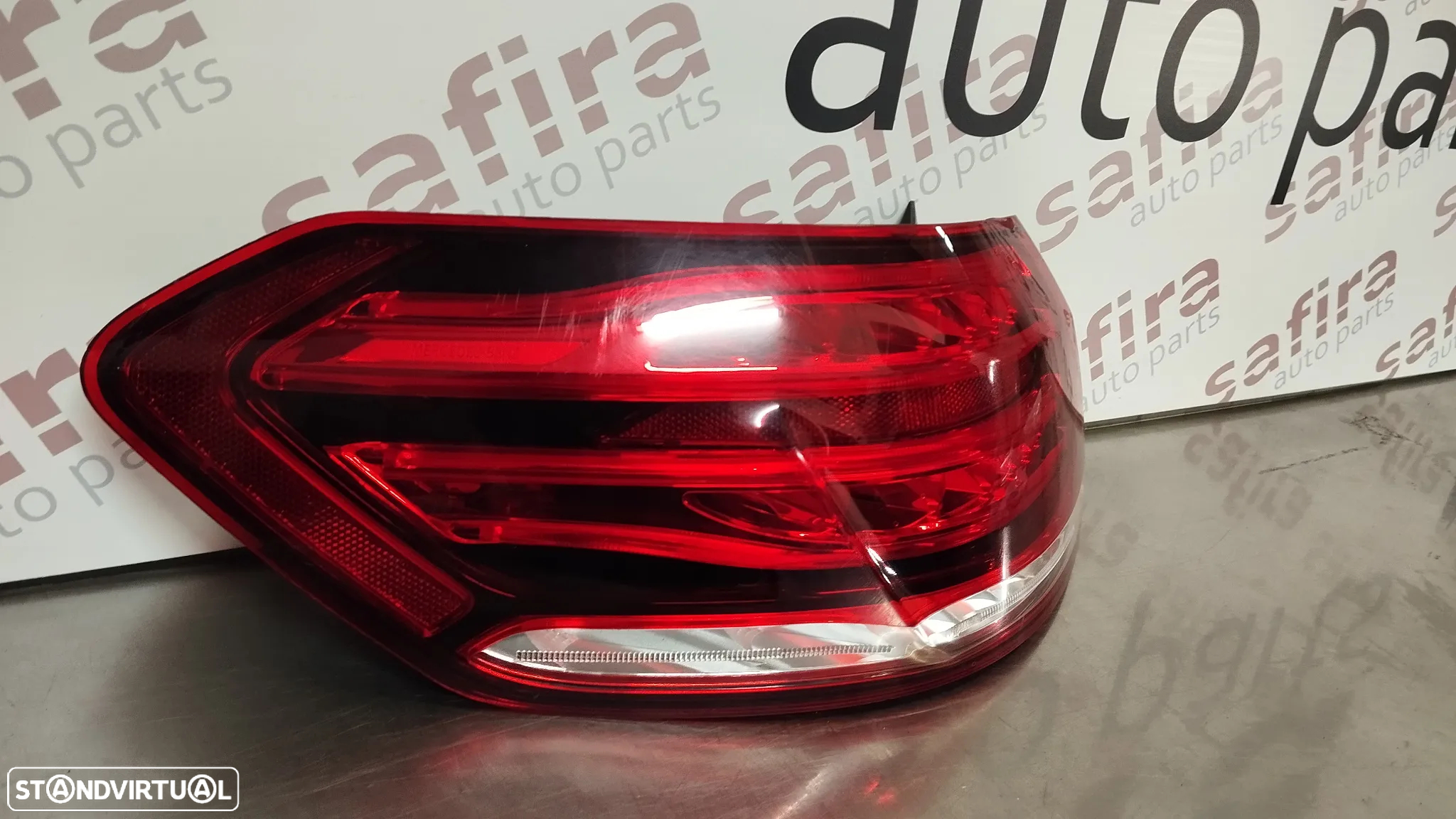FAROLIM PAINEL LED MERCEDES CLASSE E W212 FACELIFT 2013-2017 ESQUERDO REF A2129060703 - 2