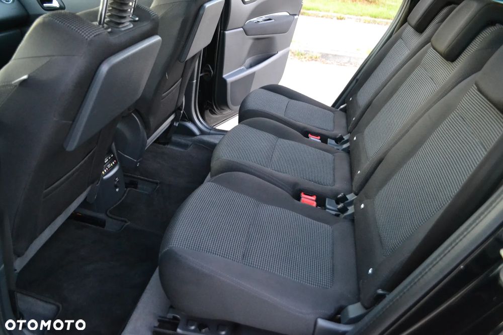 Peugeot 5008 - 19