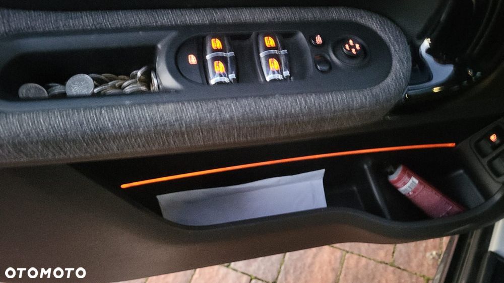 MINI Countryman Cooper SE ALL4 Shadow Edition - 37