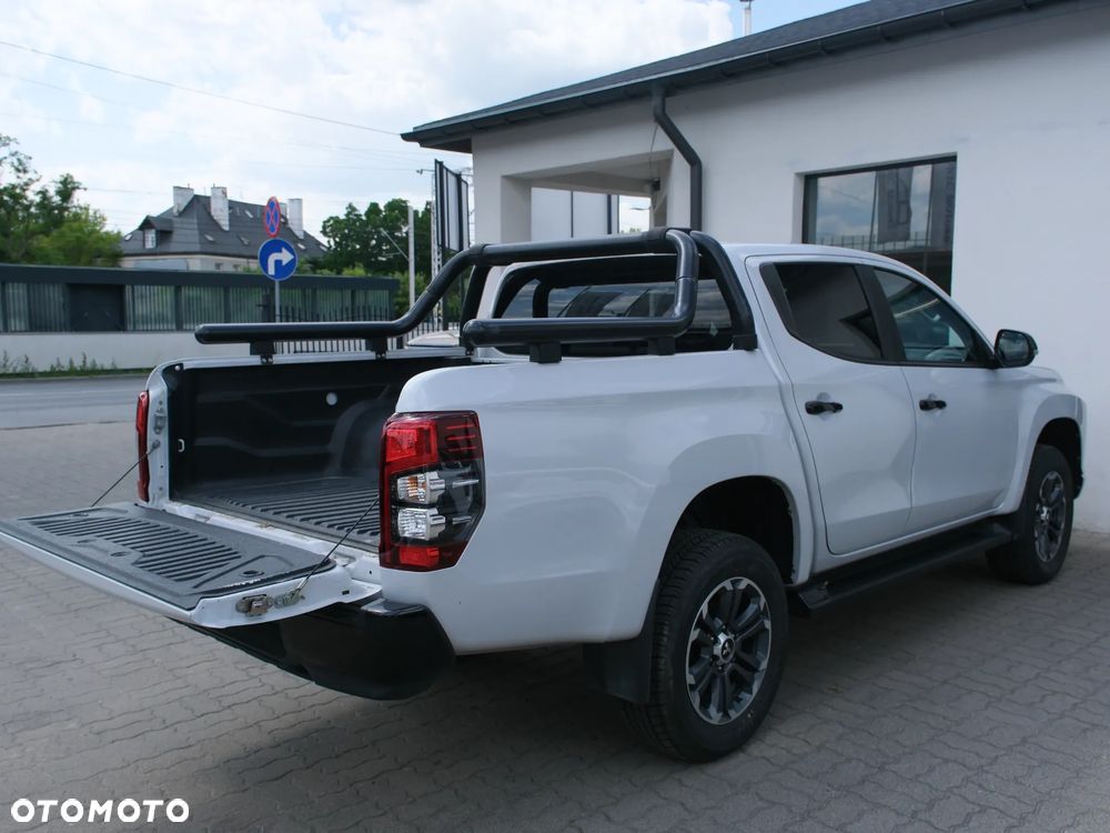 Mitsubishi L200 - 7