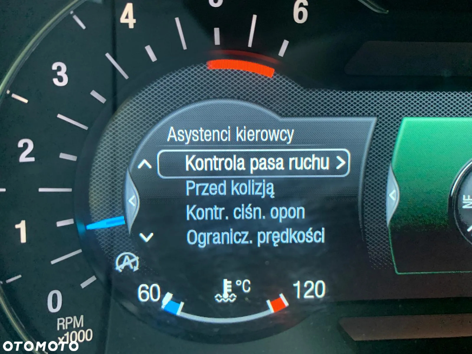 Ford S-Max - 28