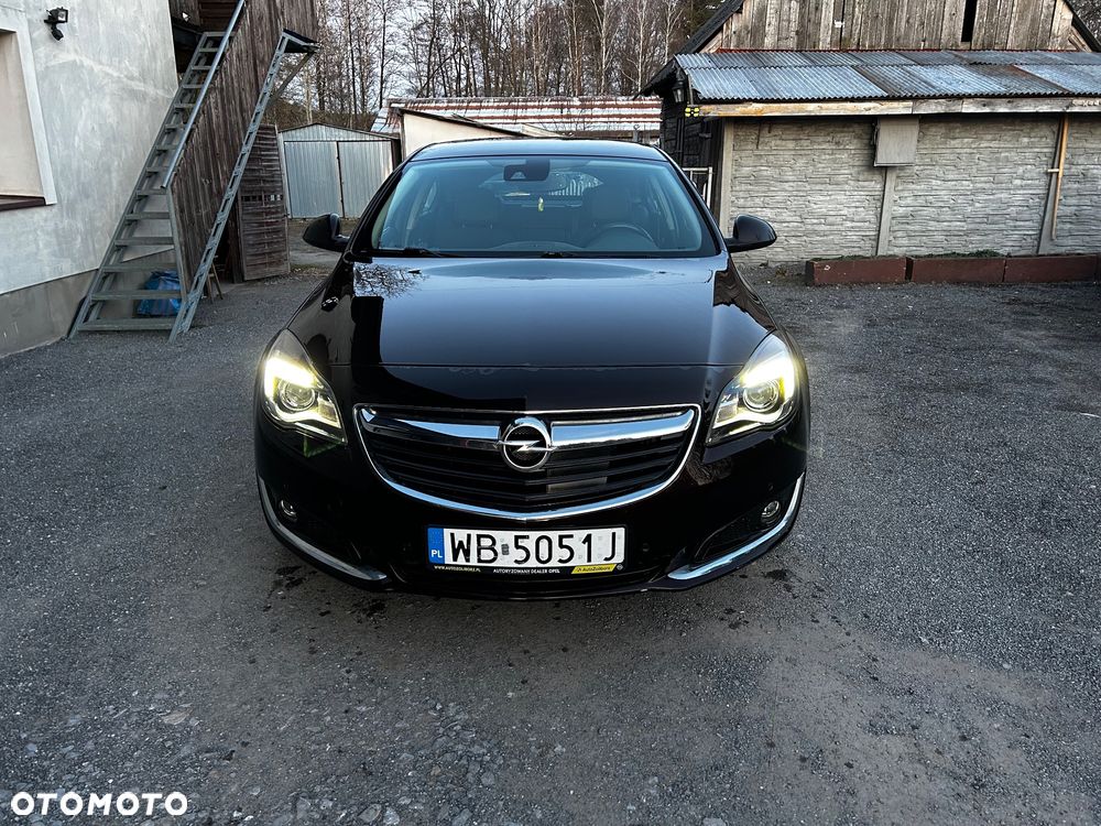 Opel Insignia 1.6 T Cosmo S&S - 2