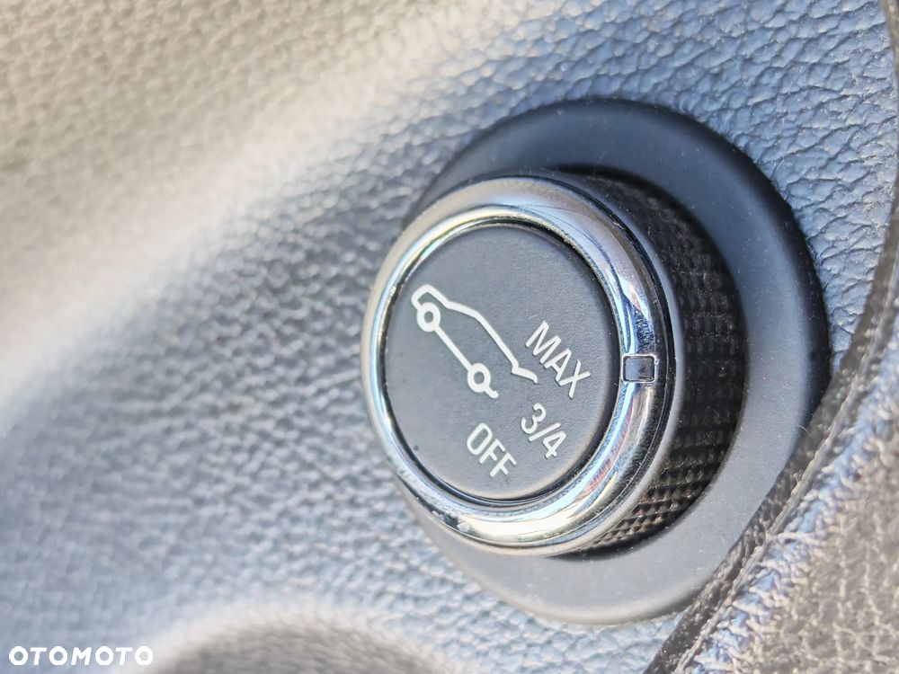Opel Insignia 2.0 CDTI Cosmo S&S - 28