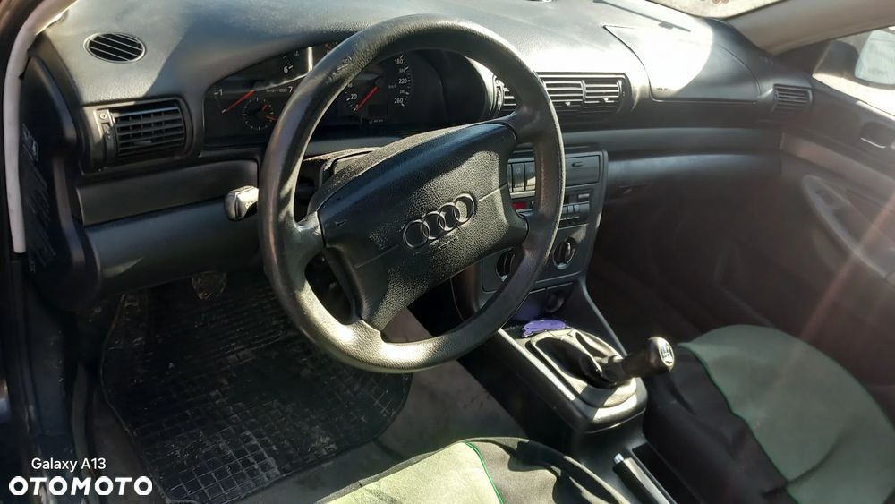 Audi A4 Limousine ver-avant-1-6 - 5