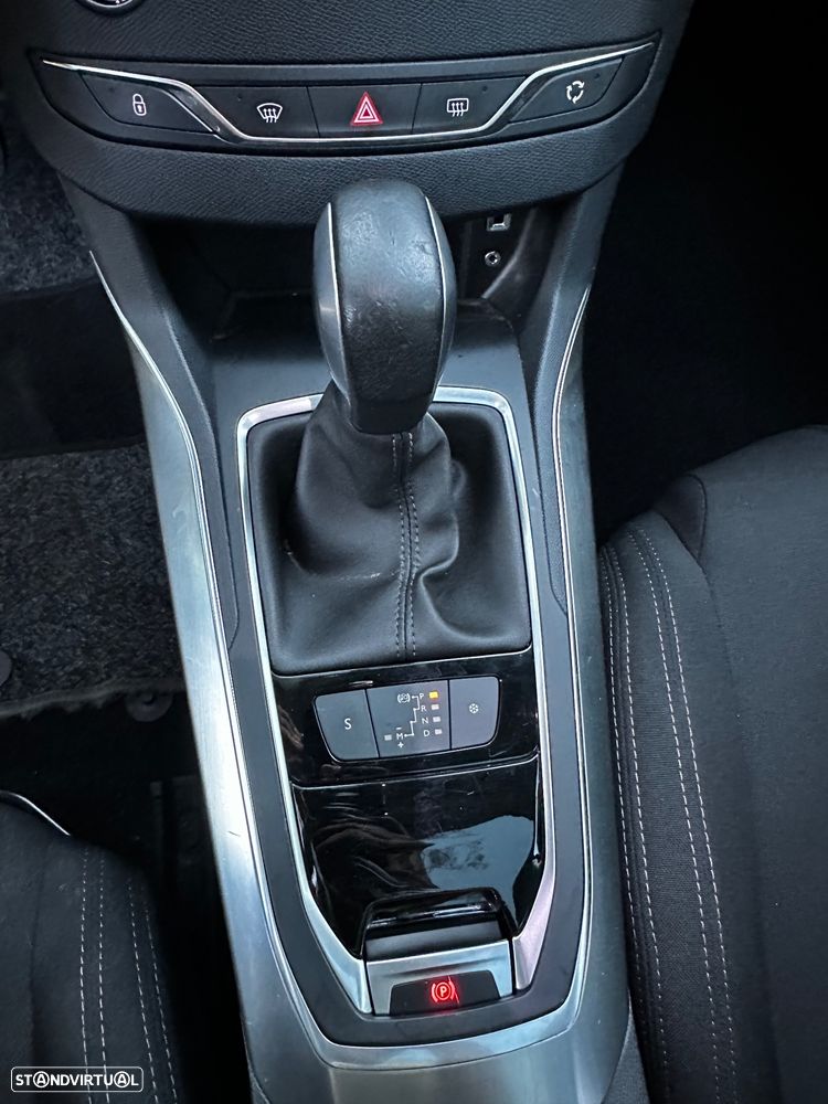 Peugeot 308 BlueHDi FAP 150 EAT6 Stop & Start Allure - 24