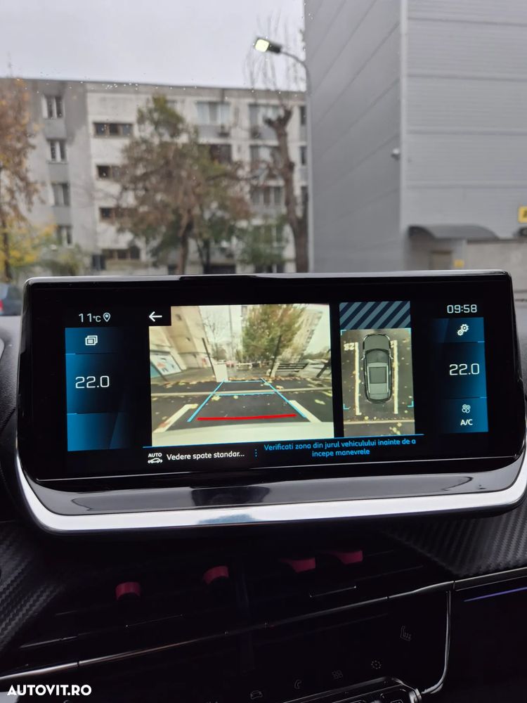 Peugeot 2008 1.2 L PureTech STT EAT8 GT Line - 12