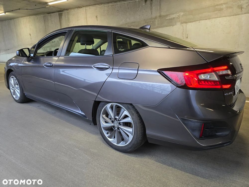 Honda Clarity - 8