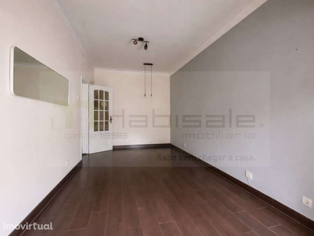 Apartamento T2 Central Excelente Oportunidade - Grande imagem: 2/28